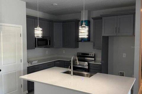 Casa en alquiler en Kissimmee, Florida, 3 dormitorios, 156.63 m2 № 1908165 - foto 2
