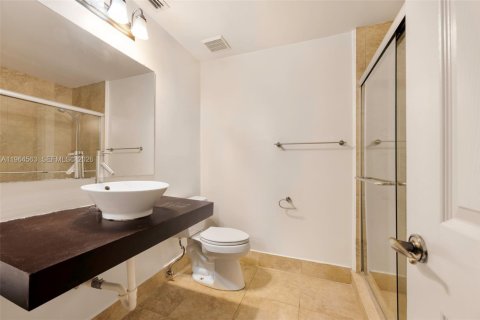 Adosado en venta en Doral, Florida, 3 dormitorios, 176.33 m2 № 2025954 - foto 16