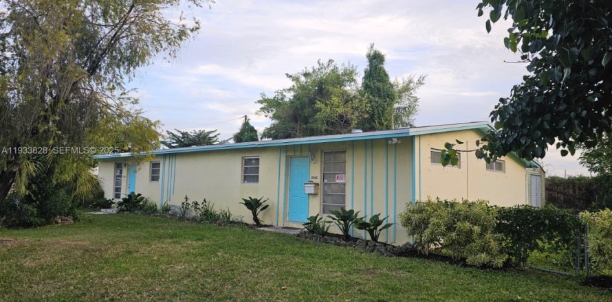 Дом в Пальметто-Бей, Флорида 2 спальни, 74.32м2 № 1992188