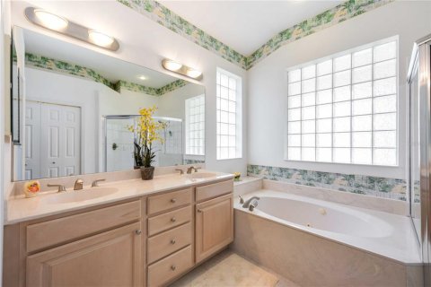 House in Bradenton, Florida 2 bedrooms, 138.61 sq.m. № 1744382 - photo 26
