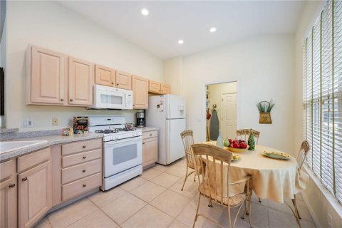 House in Bradenton, Florida 2 bedrooms, 138.61 sq.m. № 1744382 - photo 18