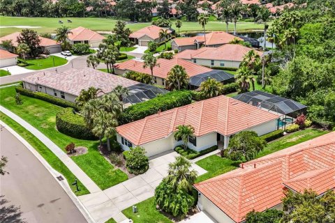 House in Bradenton, Florida 2 bedrooms, 138.61 sq.m. № 1744382 - photo 6