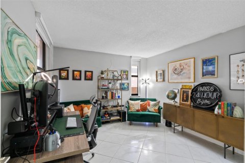 Copropriété à vendre à Plantation, Floride: 2 chambres, 77.48 m2 № 1963946 - photo 19