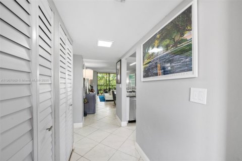 Copropriété à vendre à Plantation, Floride: 2 chambres, 77.48 m2 № 1963946 - photo 8