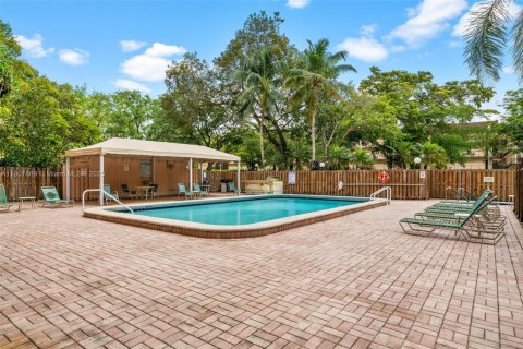 Copropriété à vendre à Plantation, Floride: 2 chambres, 77.48 m2 № 1963946 - photo 22