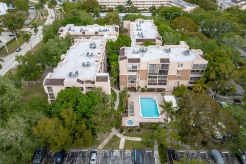 Copropriété à vendre à Plantation, Floride: 2 chambres, 77.48 m2 № 1963946 - photo 24