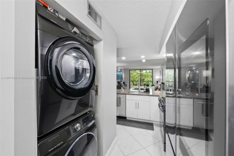 Copropriété à vendre à Plantation, Floride: 2 chambres, 77.48 m2 № 1963946 - photo 5