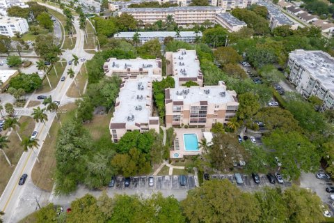 Copropriété à vendre à Plantation, Floride: 2 chambres, 77.48 m2 № 1963946 - photo 25