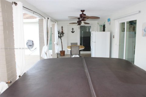 House in Cooper City, Florida 5 bedrooms, 167.41 sq.m. № 1731641 - photo 30