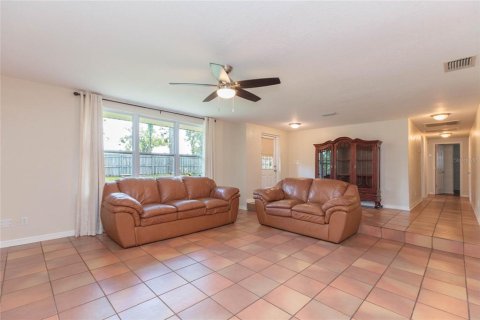 Casa en venta en Wesley Chapel, Florida, 3 dormitorios, 150.5 m2 № 2291610 - foto 5