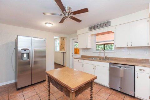 Casa en venta en Wesley Chapel, Florida, 3 dormitorios, 150.5 m2 № 2291610 - foto 12