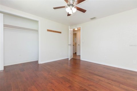 Casa en venta en Wesley Chapel, Florida, 3 dormitorios, 150.5 m2 № 2291610 - foto 17