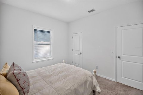 House in DeLand, Florida 4 bedrooms, 175.59 sq.m. № 2396276 - photo 13