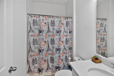 House in DeLand, Florida 4 bedrooms, 175.59 sq.m. № 2396276 - photo 15