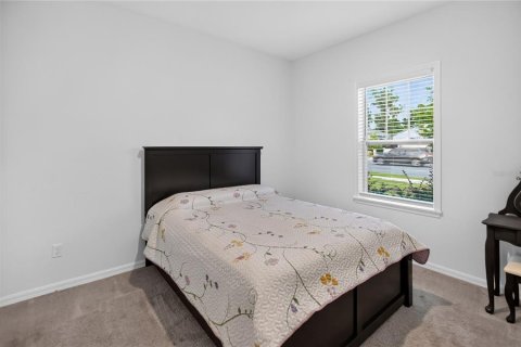 House in DeLand, Florida 4 bedrooms, 175.59 sq.m. № 2396276 - photo 8