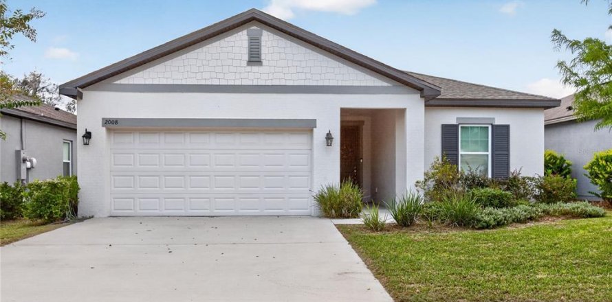 House in DeLand, Florida 4 bedrooms, 175.59 sq.m. № 2396276