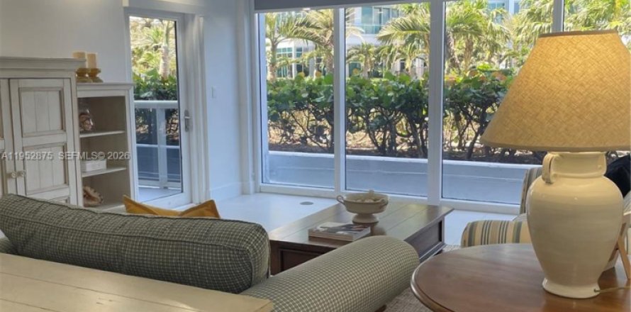 Condominio en Bal Harbour, Florida, 1 dormitorio № 2054585