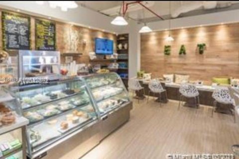 Condominio en alquiler en Bal Harbour, Florida, 1 dormitorio, 83.24 m2 № 2054585 - foto 14