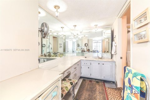 Купить кондоминиум в Майами-Бич, Флорида 1 спальня, 119.84м2, № 2024575 - фото 11