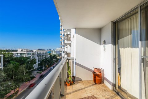 Купить кондоминиум в Майами-Бич, Флорида 1 спальня, 119.84м2, № 2024575 - фото 16