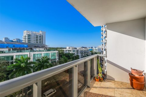 Купить кондоминиум в Майами-Бич, Флорида 1 спальня, 119.84м2, № 2024575 - фото 15