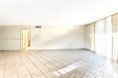 Купить кондоминиум в Майами-Бич, Флорида 1 спальня, 119.84м2, № 2024575 - фото 5