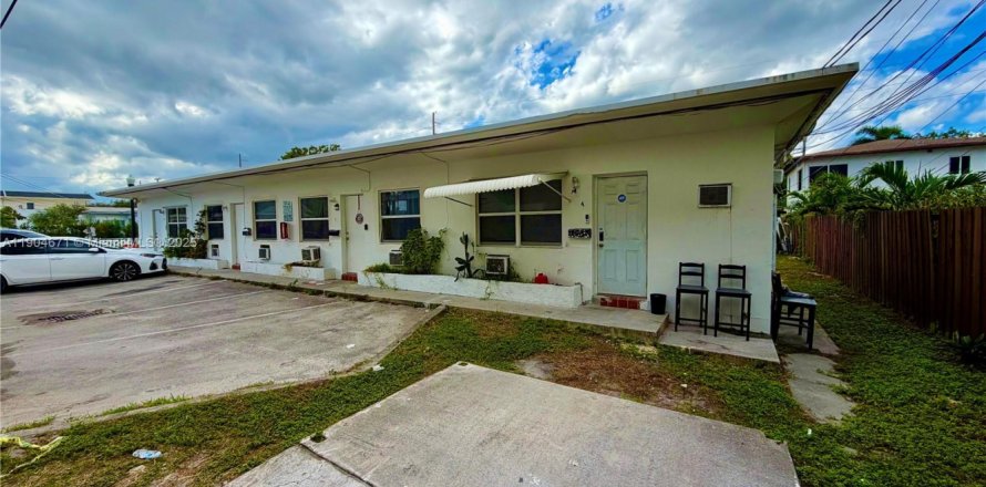 Квартира в Холливуд, Флорида 1 спальня, 41.81м2 № 1955138