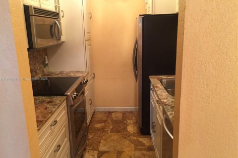 Copropriété à vendre à Pompano Beach, Floride: 1 chambre, 57.6 m2 № 1971782 - photo 3