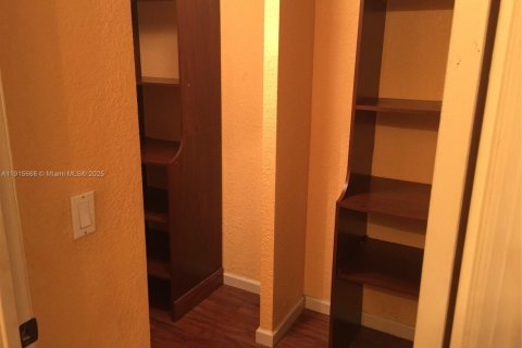 Copropriété à vendre à Pompano Beach, Floride: 1 chambre, 57.6 m2 № 1971782 - photo 8