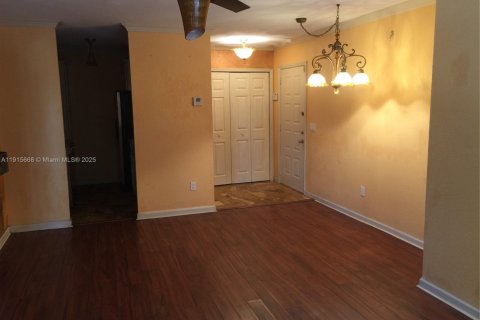 Copropriété à vendre à Pompano Beach, Floride: 1 chambre, 57.6 m2 № 1971782 - photo 1