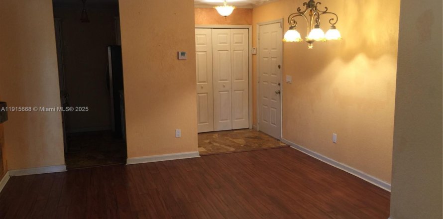 Condo à Pompano Beach, Floride, 1 chambre  № 1971782