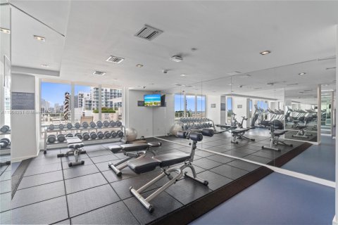Condominio en alquiler en Miami, Florida, 2 dormitorios, 88.35 m2 № 2012403 - foto 27