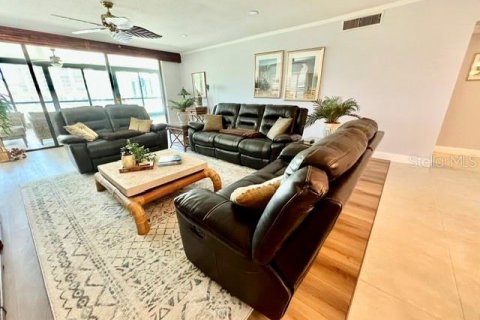 Copropriété à vendre à Punta Gorda, Floride: 3 chambres, 192.21 m2 № 2214995 - photo 16