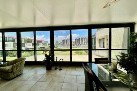 Copropriété à vendre à Punta Gorda, Floride: 3 chambres, 192.21 m2 № 2214995 - photo 21