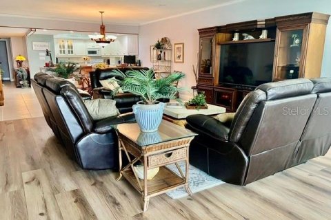 Copropriété à vendre à Punta Gorda, Floride: 3 chambres, 192.21 m2 № 2214995 - photo 15