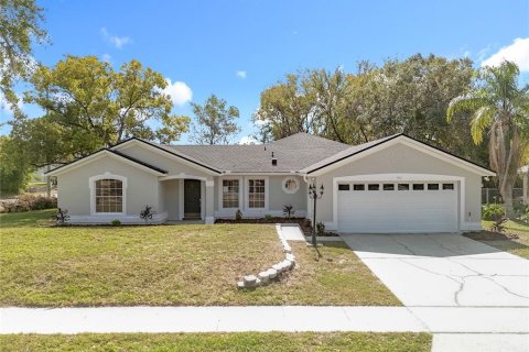House in Longwood, Florida 3 bedrooms, 169.08 sq.m. № 2280709