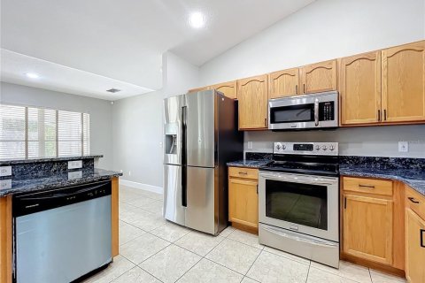House in Longwood, Florida 3 bedrooms, 169.08 sq.m. № 2280709 - photo 24