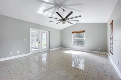 House in Longwood, Florida 3 bedrooms, 169.08 sq.m. № 2280709 - photo 26