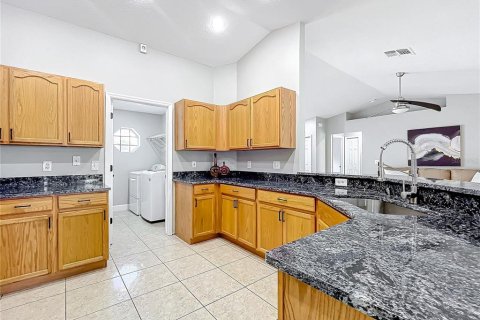 House in Longwood, Florida 3 bedrooms, 169.08 sq.m. № 2280709 - photo 21