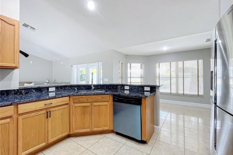 House in Longwood, Florida 3 bedrooms, 169.08 sq.m. № 2280709 - photo 25