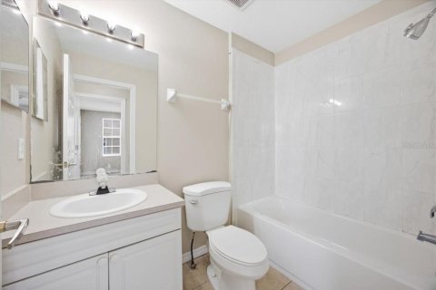 Townhouse in Davenport, Florida 3 bedrooms, 175.31 sq.m. № 2380510 - photo 17