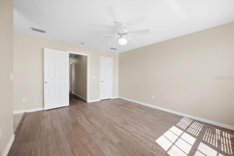 Townhouse in Davenport, Florida 3 bedrooms, 175.31 sq.m. № 2380510 - photo 12