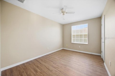 Townhouse in Davenport, Florida 3 bedrooms, 175.31 sq.m. № 2380510 - photo 15