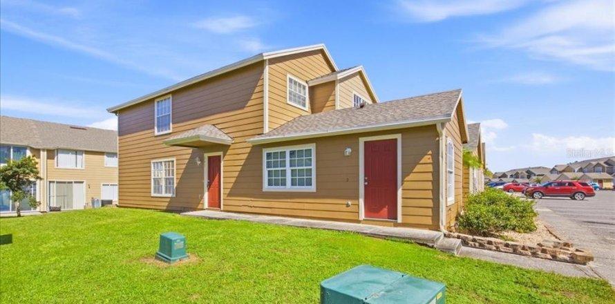 Townhouse in Davenport, Florida 3 bedrooms, 175.31 sq.m. № 2380510