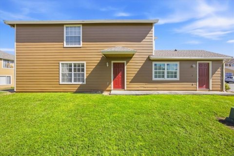 Townhouse in Davenport, Florida 3 bedrooms, 175.31 sq.m. № 2380510 - photo 2