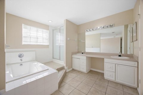 Townhouse in Davenport, Florida 3 bedrooms, 175.31 sq.m. № 2380510 - photo 13