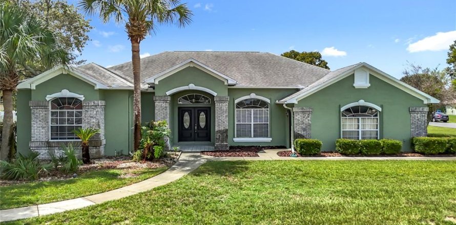 Villa ou maison à Spring Hill, Floride 3 chambres, 216.28 m2 № 1909671