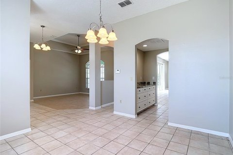 House in Spring Hill, Florida 3 bedrooms, 216.28 sq.m. № 1909671 - photo 16