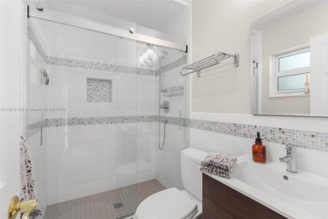 Casa en venta en Wilton Manors, Florida, 2 dormitorios, 133.78 m2 № 1775232 - foto 30