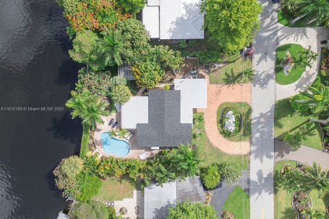 Casa en venta en Wilton Manors, Florida, 2 dormitorios, 133.78 m2 № 1775232 - foto 7